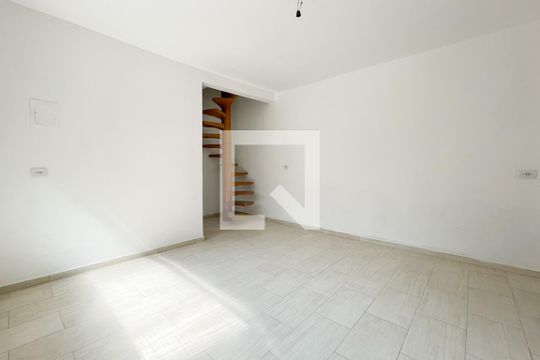 Sala de casa para alugar com 2 quartos, 222m² em Baeta Neves, São Bernardo do Campo