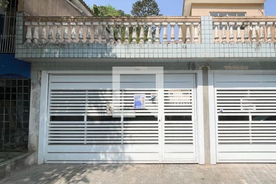 Fachada de casa para alugar com 2 quartos, 222m² em Baeta Neves, São Bernardo do Campo