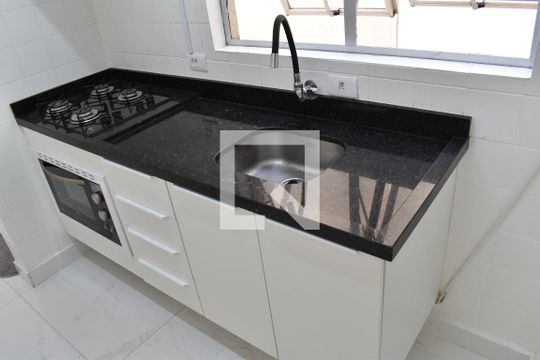 Cozinha de casa para alugar com 3 quartos, 58m² em Hauer, Curitiba
