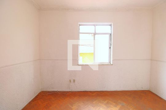 Casa para alugar com 2 quartos, 60m² em Marechal Hermes, Rio de Janeiro