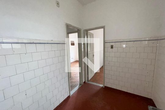 Cozinha de casa para alugar com 2 quartos, 60m² em Marechal Hermes, Rio de Janeiro