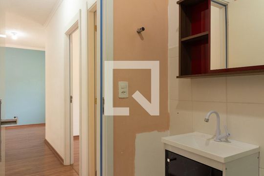 Banheiro de apartamento para alugar com 2 quartos, 45m² em Petrópolis, Cotia