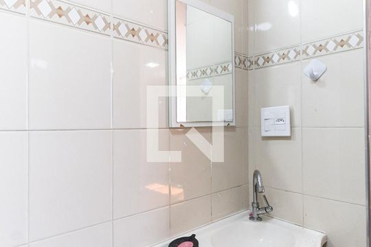 Banheiro de apartamento à venda com 2 quartos, 55m² em Cidade Nova Heliópolis, São Paulo