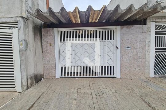 Fachada de casa à venda com 4 quartos, 150m² em Vila Flórida, Guarulhos