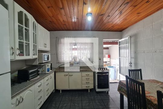 Cozinha de casa à venda com 4 quartos, 150m² em Vila Flórida, Guarulhos