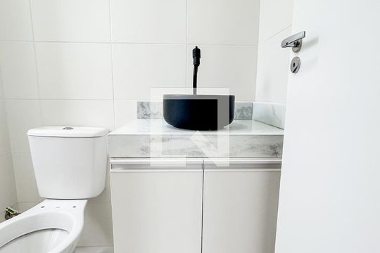Banheiro da Suíte de apartamento para alugar com 1 quarto, 32m² em Socorro, São Paulo