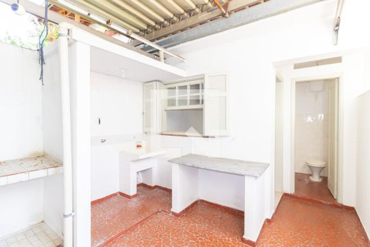Lavanderia de casa para alugar com 3 quartos, 200m² em Vila Monumento, São Paulo
