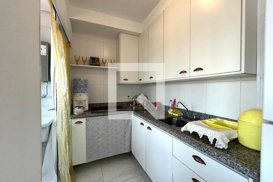 Cozinha de apartamento à venda com 1 quarto, 42m² em Vila Mascote, São Paulo
