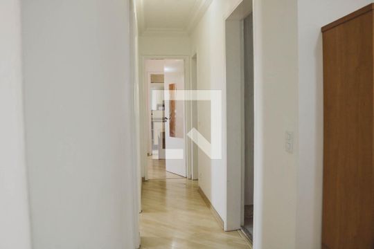 Corredor de apartamento para alugar com 3 quartos, 84m² em Parada Inglesa, São Paulo