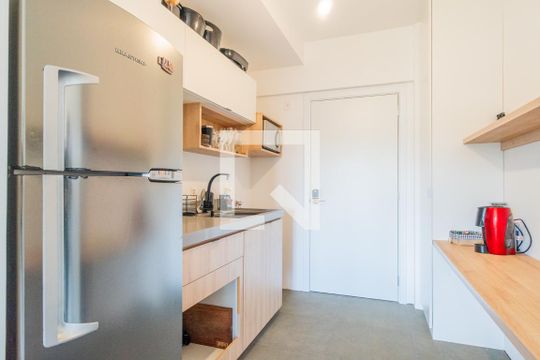 Cozinha de apartamento à venda com 1 quarto, 37m² em Teresópolis, Porto Alegre