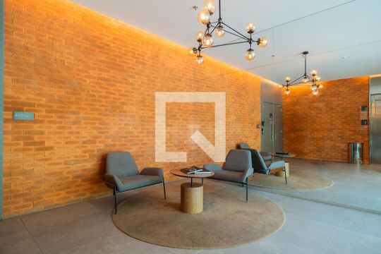 Entrada de apartamento à venda com 1 quarto, 37m² em Teresópolis, Porto Alegre