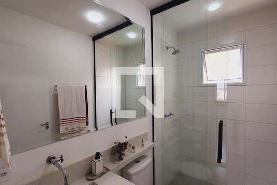 Banheiro de apartamento à venda com 3 quartos, 64m² em Jardim Carolina, Jundiaí
