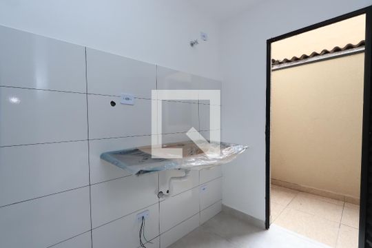 Cozinha de apartamento à venda com 2 quartos, 34m² em Cidade Continental, São Paulo