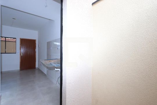 Quintal de apartamento à venda com 2 quartos, 34m² em Cidade Continental, São Paulo
