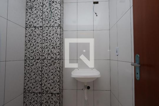 Banheiro de apartamento à venda com 2 quartos, 34m² em Cidade Continental, São Paulo