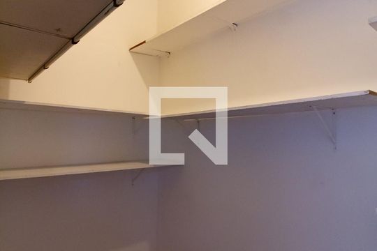 Quarto de serviço de apartamento para alugar com 3 quartos, 95m² em Lagoa, Rio de Janeiro