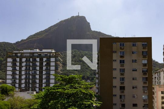 Vista do quarto 3 de apartamento para alugar com 3 quartos, 95m² em Lagoa, Rio de Janeiro