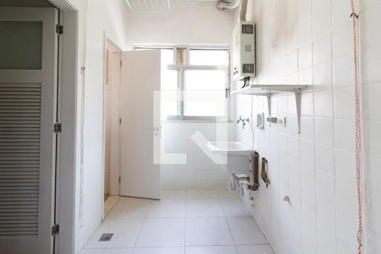 Área de serviço de apartamento para alugar com 3 quartos, 95m² em Lagoa, Rio de Janeiro