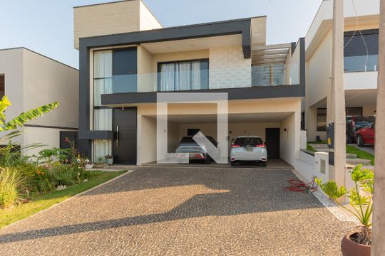 Fachada de casa de condomínio à venda com 5 quartos, 330m² em Swiss Park, Campinas