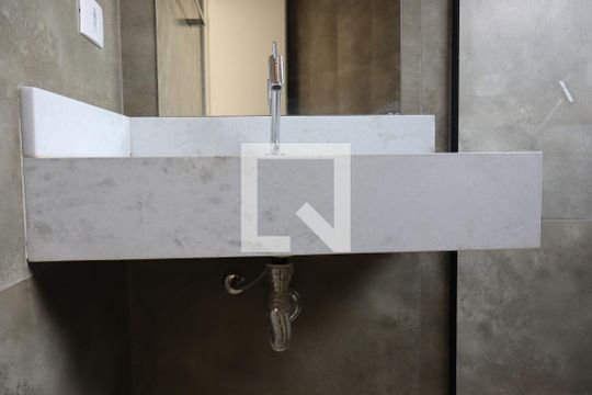 Banheiro da Suíte de casa para alugar com 2 quartos, 70m² em Vila Imaculada, Guarulhos