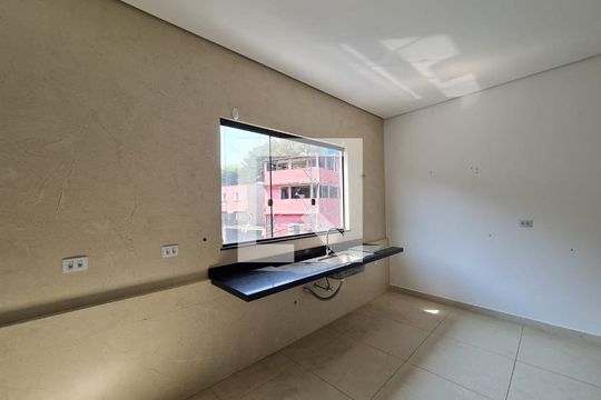 Sala e cozinha integrada de casa para alugar com 2 quartos, 70m² em Vila Imaculada, Guarulhos