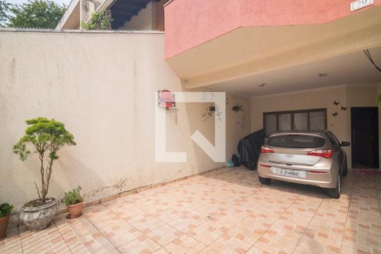 Garagem de casa à venda com 3 quartos, 160m² em Vila Valparaíso, Santo André