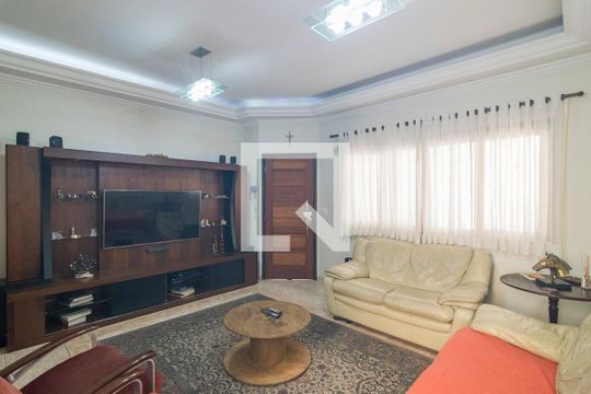 Casa à venda com 3 quartos, 160m² em Vila Valparaíso, Santo André