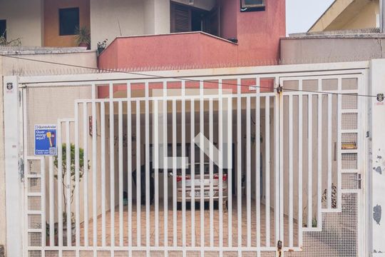 Fachada de casa à venda com 3 quartos, 160m² em Vila Valparaíso, Santo André