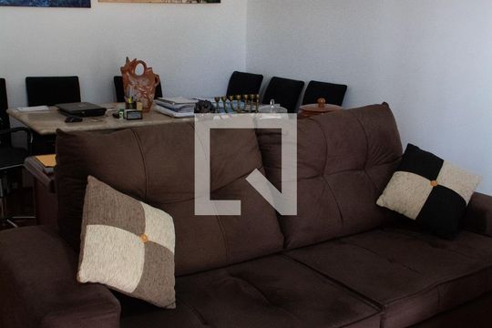 SALA de casa à venda com 2 quartos, 190m² em Vila Nogueira, Campinas