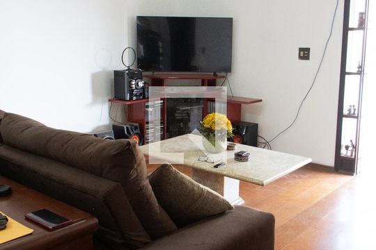 SALA de casa à venda com 2 quartos, 190m² em Vila Nogueira, Campinas