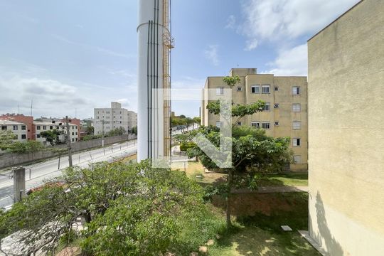 Vista de apartamento à venda com 2 quartos, 45m² em Jardim Maringá, São Paulo
