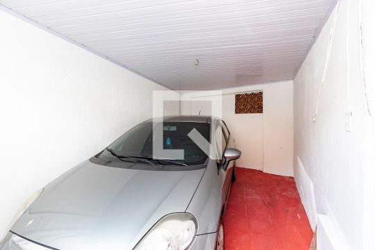 Garagem de casa à venda com 2 quartos, 158m² em Jardim São Luís, São Paulo