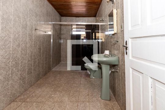 Banheiro de casa à venda com 2 quartos, 158m² em Jardim São Luís, São Paulo