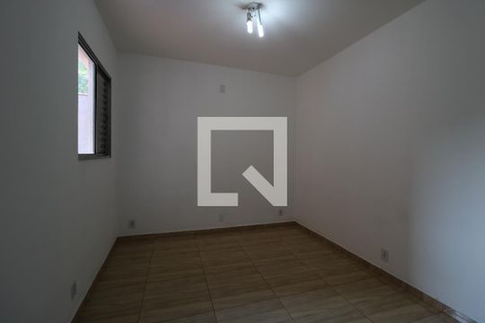 Quarto de casa para alugar com 2 quartos, 94m² em Santa Maria, Santo André