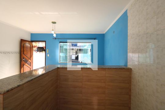 Cozinha de casa para alugar com 2 quartos, 94m² em Santa Maria, Santo André