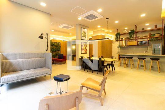 Área comum - Salão de festas de apartamento para alugar com 1 quarto, 25m² em Pinheiros, São Paulo