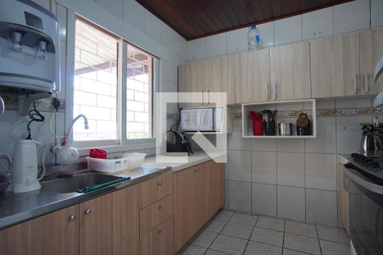 Cozinha de casa à venda com 4 quartos, 360m² em Jardim Itu, Porto Alegre