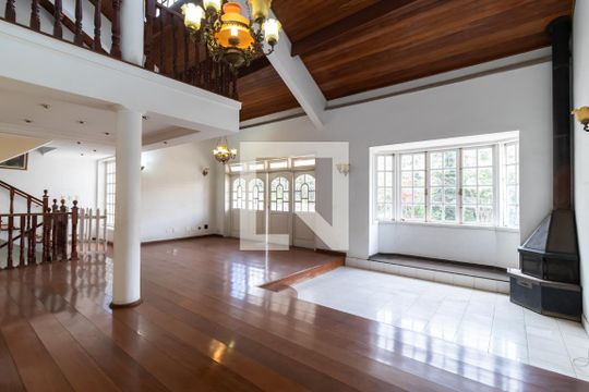 Casa à venda com 4 quartos, 320m² em Lauzane Paulista, São Paulo