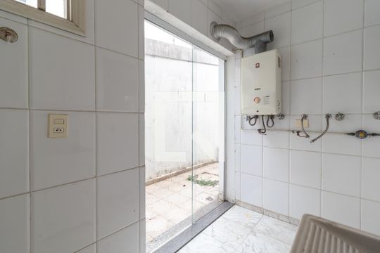 Área de Serviço de casa à venda com 4 quartos, 320m² em Lauzane Paulista, São Paulo