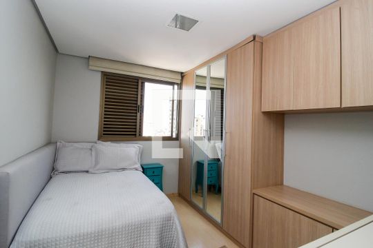 Quarto de apartamento para alugar com 3 quartos, 256m² em Sion, Belo Horizonte