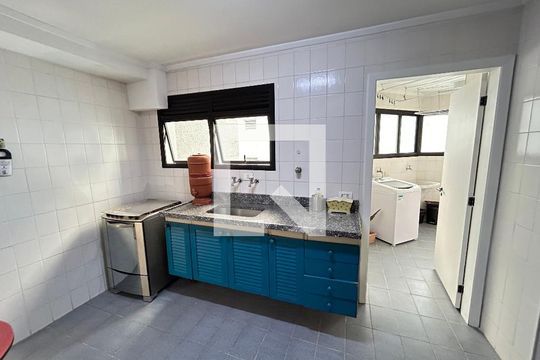 Cozinha de apartamento à venda com 3 quartos, 118m² em Perdizes, São Paulo