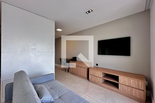 Sala de kitnet/studio para alugar com 0 quarto, 38m² em Campo Belo, São Paulo