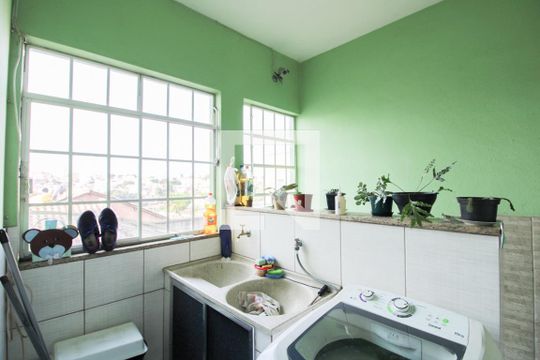 Área de Serviço de casa à venda com 3 quartos, 225m² em Santa Monica, Belo Horizonte