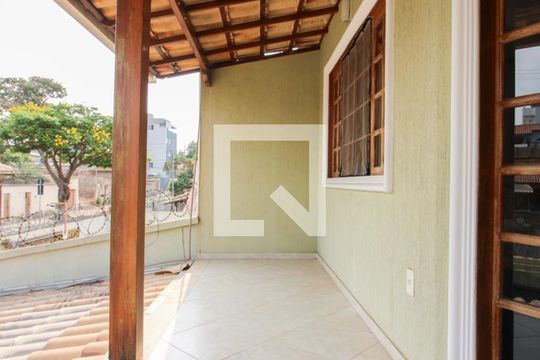 Suíte - Varanda de casa à venda com 3 quartos, 225m² em Santa Monica, Belo Horizonte