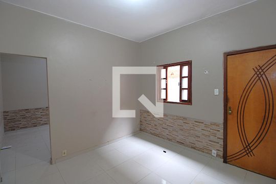 Casa para alugar com 1 quarto, 50m² em Bento Ribeiro, Rio de Janeiro