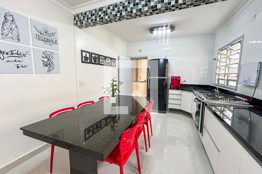 Cozinha de casa à venda com 3 quartos, 125m² em Jardim Santo Antoninho, São Paulo