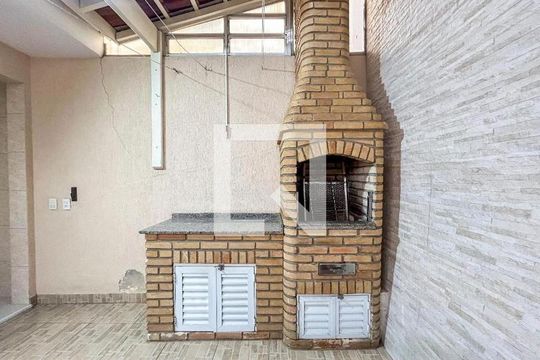 Área comum de casa à venda com 3 quartos, 125m² em Jardim Santo Antoninho, São Paulo