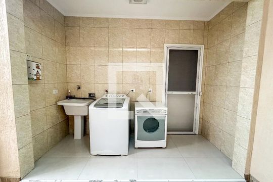 Área de Serviço de casa à venda com 3 quartos, 125m² em Jardim Santo Antoninho, São Paulo