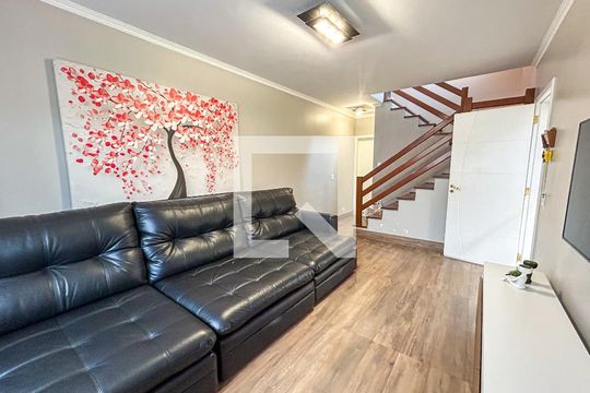 Sala de casa à venda com 3 quartos, 125m² em Jardim Santo Antoninho, São Paulo