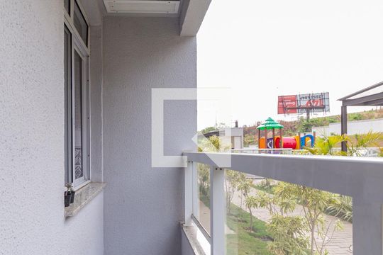Sacada de apartamento à venda com 2 quartos, 46m² em Piratininga, Osasco